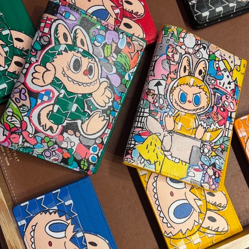 Moynat x Labubu Passport holder-3