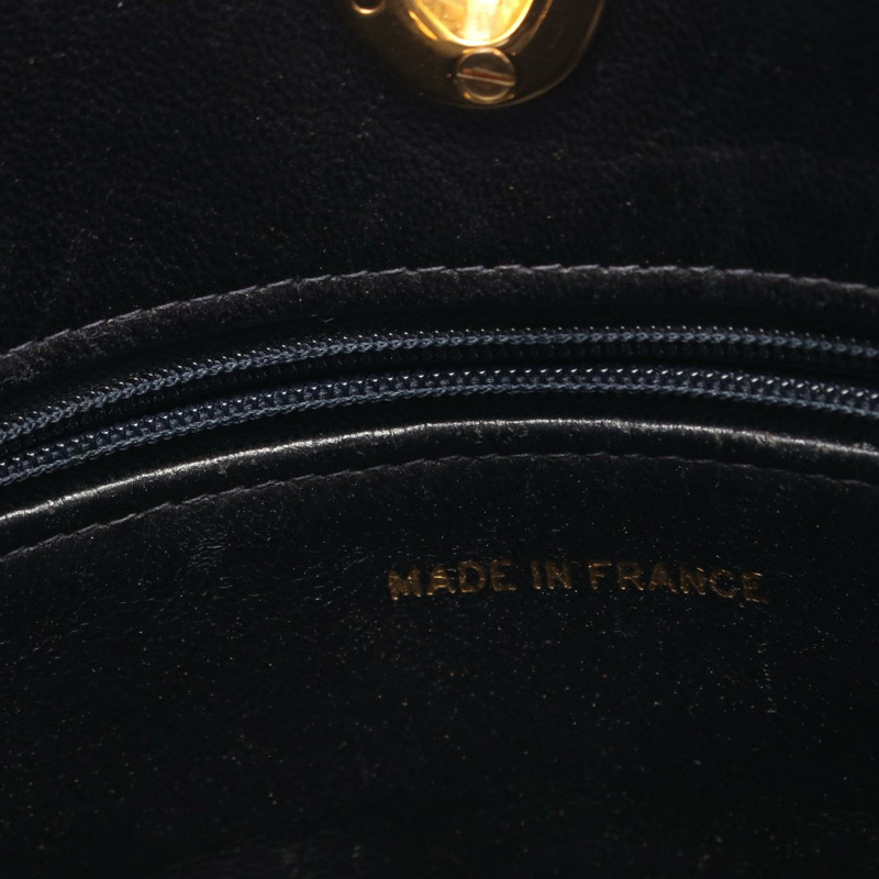 香奈兒 (CHANEL) Matelasse Turnlock Tote 手提包，羊皮材質，海軍藍，金五金，二手 CC-6