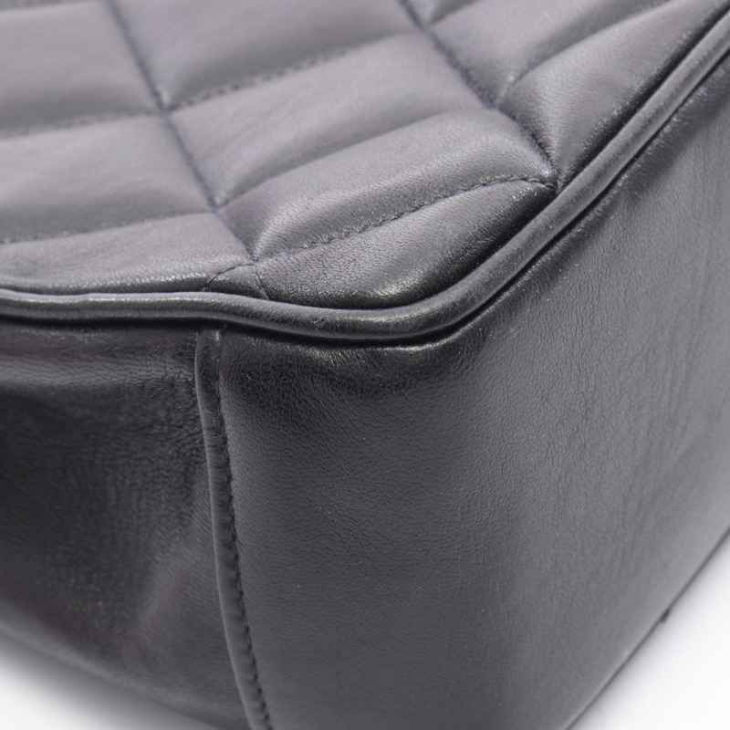 香奈兒 (CHANEL) Matelasse Turnlock Tote 手提包，羊皮材質，海軍藍，金五金，二手 CC-9
