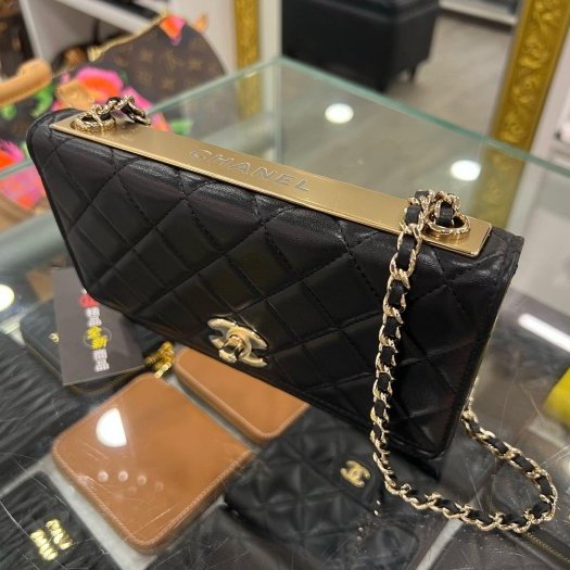 東區正精品㊣CHANEL TRENDY CC WOC A80982 全新黑色羊皮金鍊肩背包晚宴包斜背包 RZ6452-6