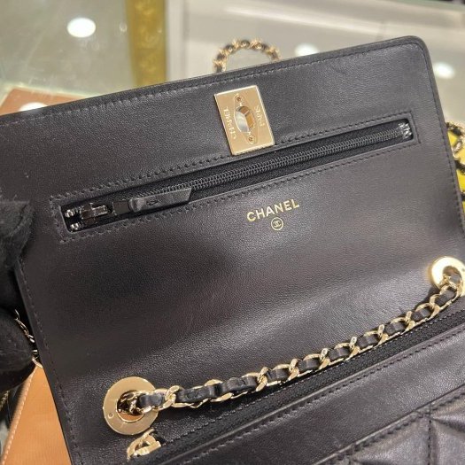 東區正精品㊣CHANEL TRENDY CC WOC A80982 全新黑色羊皮金鍊肩背包晚宴包斜背包 RZ6452-10