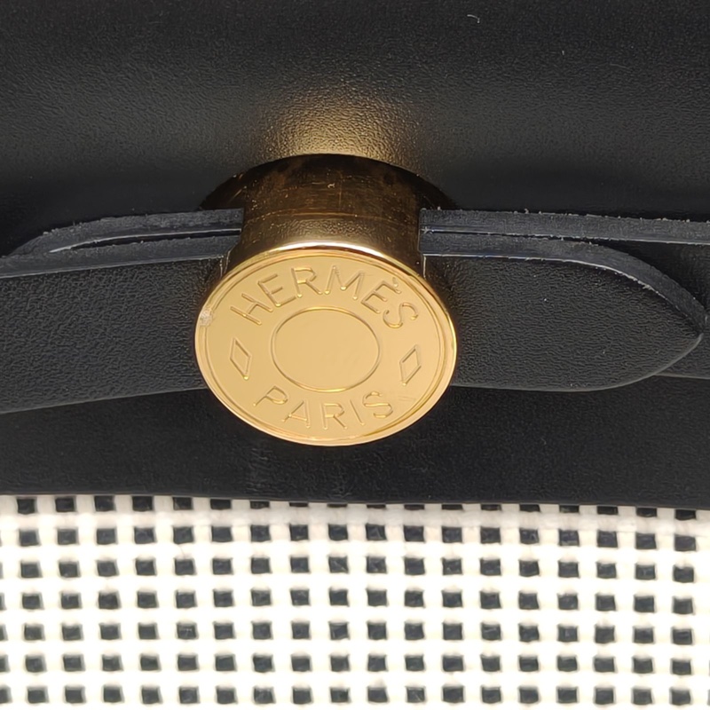HERMES Herbag31白色拼黑色帆布/牛皮U刻金扣肩背包-4