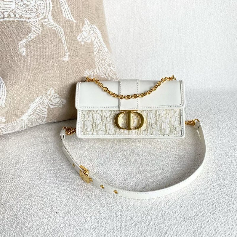 Dior 聖誕限定蒙田30小號 21*11*6  98新配件塵袋-2