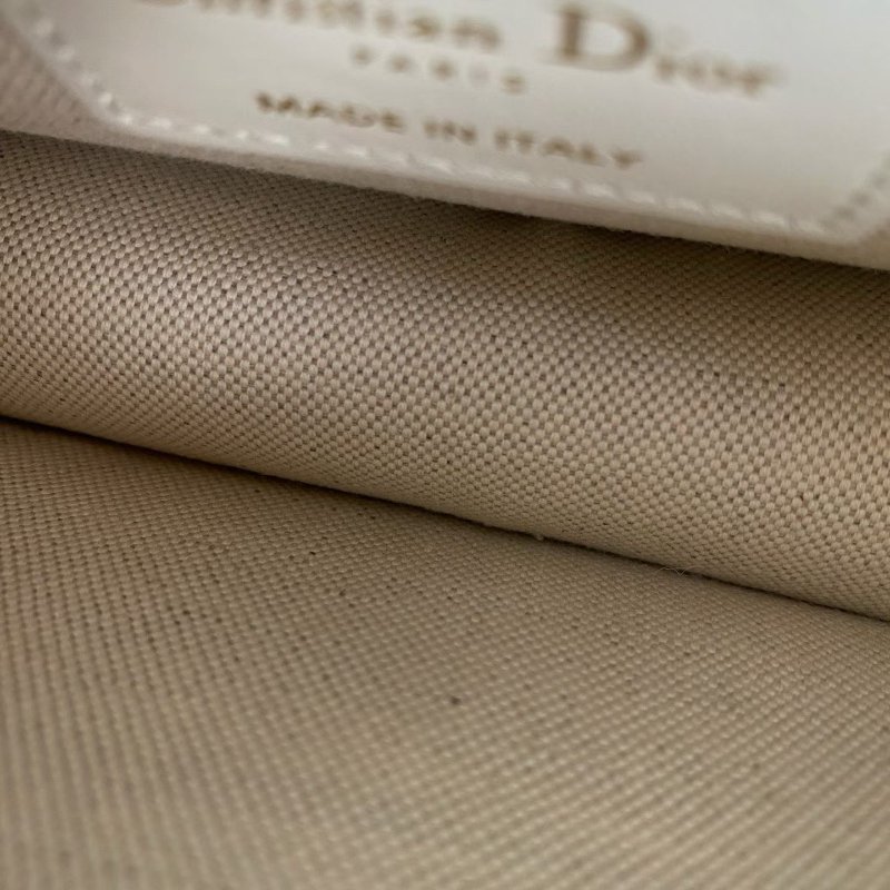 Dior 聖誕限定蒙田30小號 21*11*6  98新配件塵袋-8