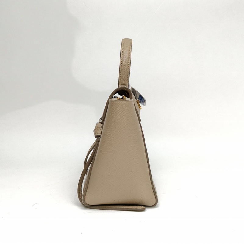 CELINE Belt鯰魚包Nano卡其色牛皮金扣肩背包-1