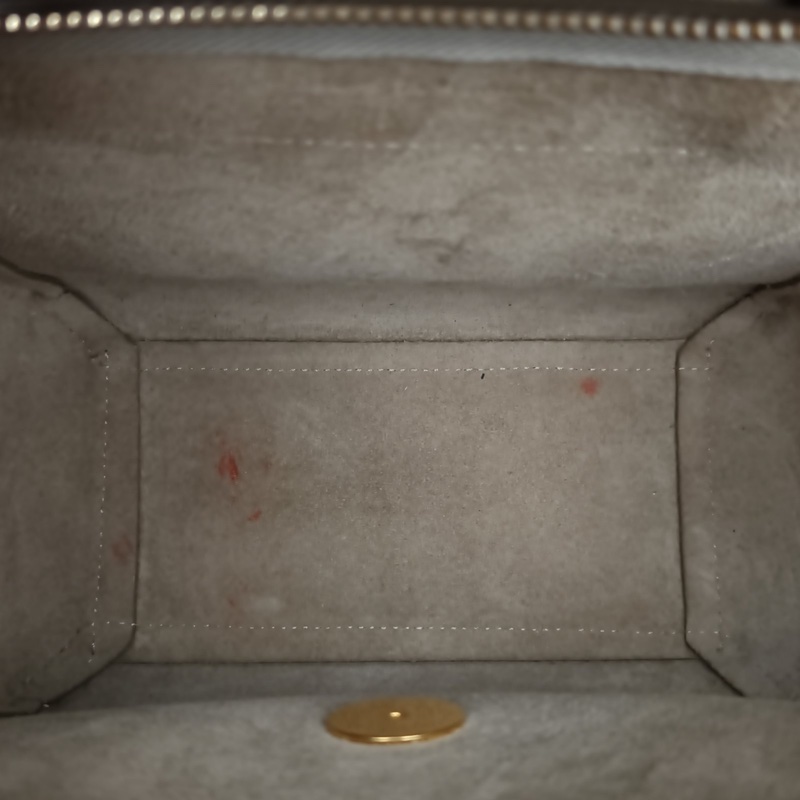 CELINE Belt鯰魚包Nano卡其色牛皮金扣肩背包-4