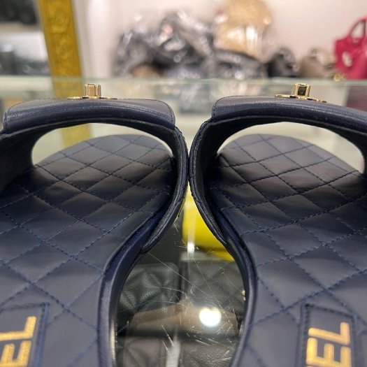 東區正精品㊣CHANEL G38232 全新香奈兒藍色全皮金雙C書包扣拖鞋 37號 RZ6467-4