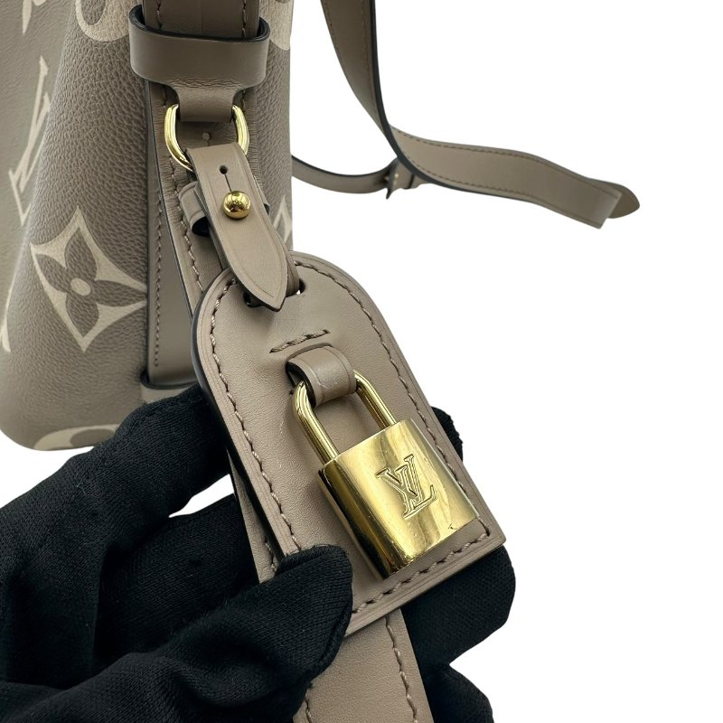 【美收精品】Louis Vuitton 大象灰LOGO斜肩包 C-558【隔月月中將轉賣至日本 上架期限30天】-4