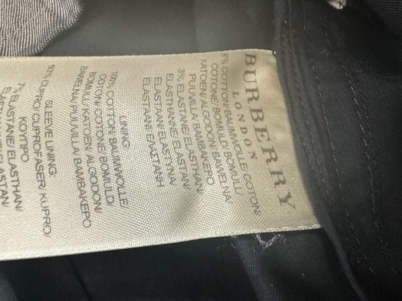 Burberry 博柏利雙排扣內里格短版紋風衣外套-3