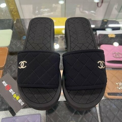 東區正精品㊣CHANEL G40144 全新香奈兒黑色絨毛金雙C厚底涼鞋拖鞋 36號 RZ6469