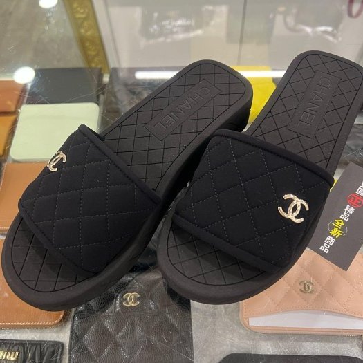 東區正精品㊣CHANEL G40144 全新香奈兒黑色絨毛金雙C厚底涼鞋拖鞋 36號 RZ6469-2