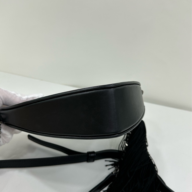 YSL/聖羅蘭 愛心流蘇黑色包-7