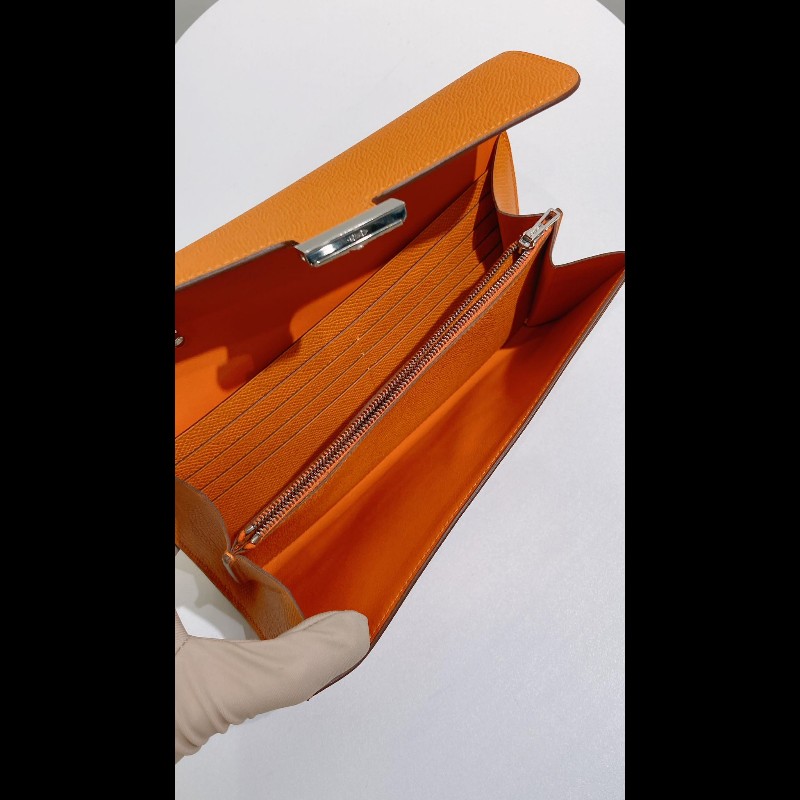 Hermes Constance to go-14