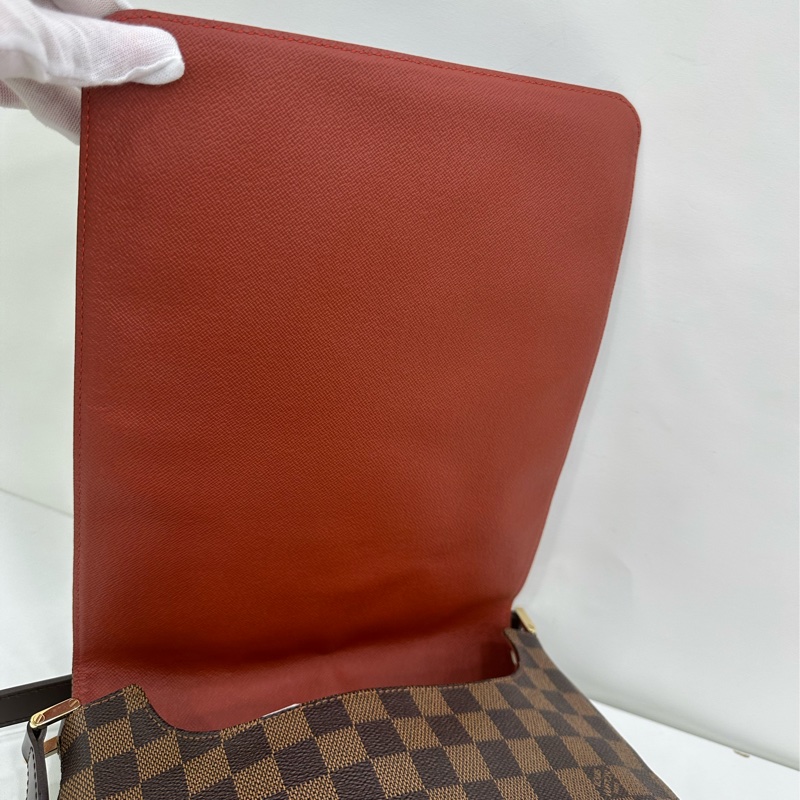 LV Musette 直式王菲包牛皮棋盤格翻蓋斜背包 閒置-5