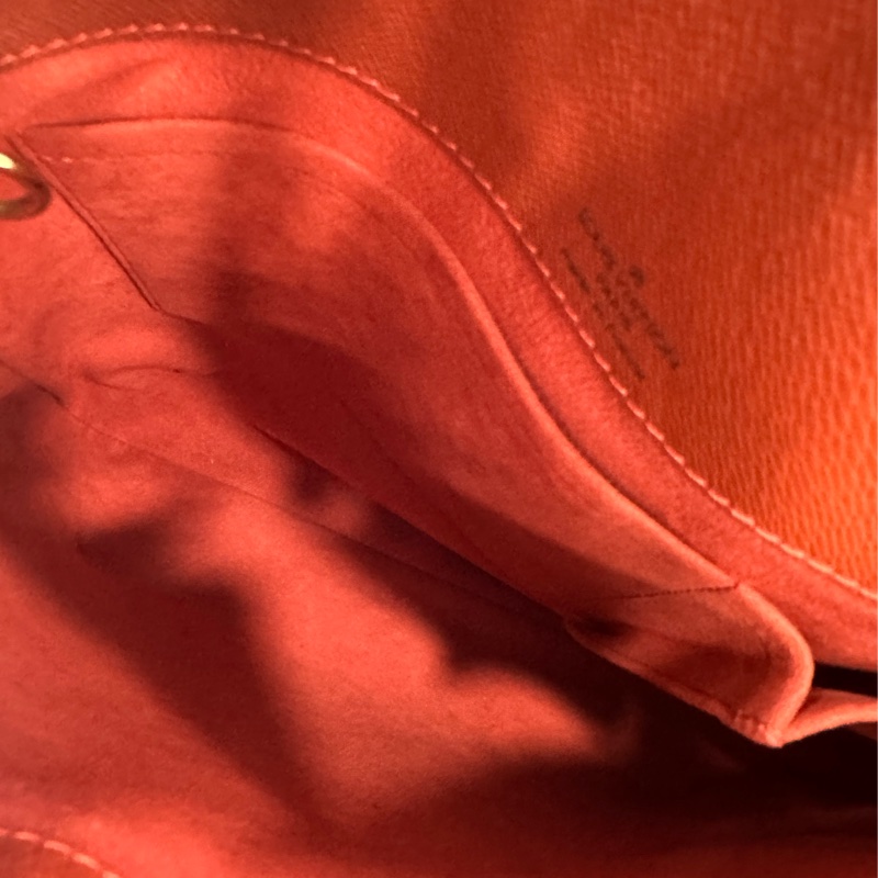 LV Musette 直式王菲包牛皮棋盤格翻蓋斜背包 閒置-7