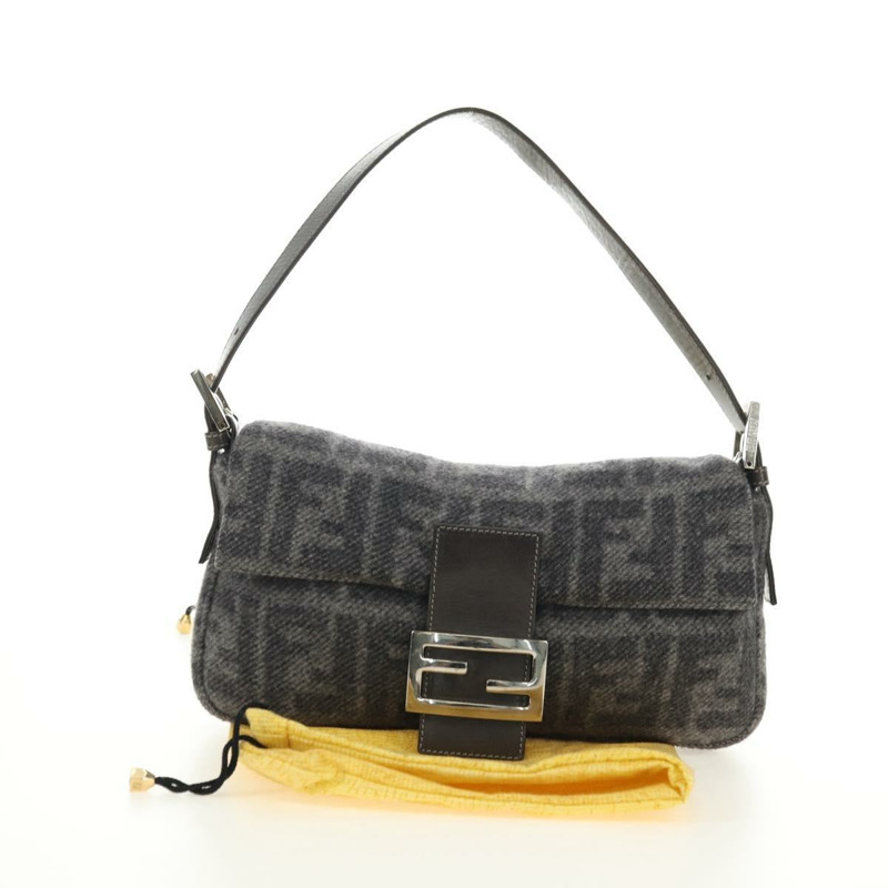 【日本直送】FENDI Zucca 帆布 Mamma Baguette 肩背包 羊毛 灰色 銀色 正品 yk20376SAV-11