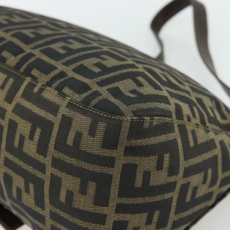 【日本直送】FENDI Zucca 帆布 Mamma Baguette 單肩包黑棕色正品 181871M-15