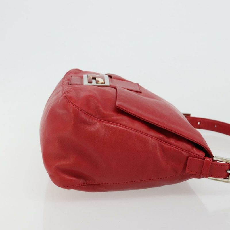 【日本直送】FENDI Mamma Baguette 單肩包，皮革材質，紅色/銀色，貨號 2373 26325，正品編號 181860M-2