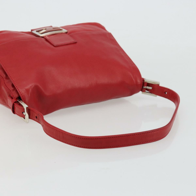 【日本直送】FENDI Mamma Baguette 單肩包，皮革材質，紅色/銀色，貨號 2373 26325，正品編號 181860M-6