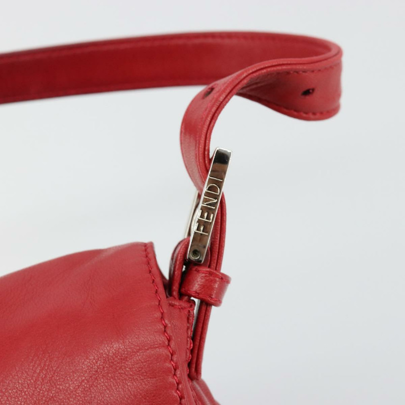 【日本直送】FENDI Mamma Baguette 單肩包，皮革材質，紅色/銀色，貨號 2373 26325，正品編號 181860M-17