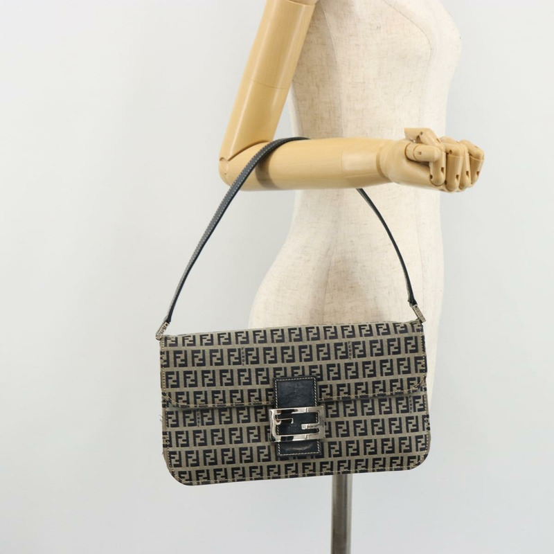 【日本直送】FENDI Zucchino帆布單肩包 海軍藍 銀色 正品 182201V-27
