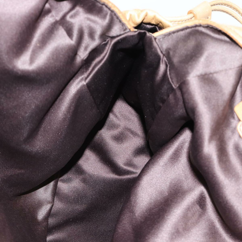 【日本直送】Miu Miu Vitter Lux 手提包皮革米色銀色正品 182126V-19