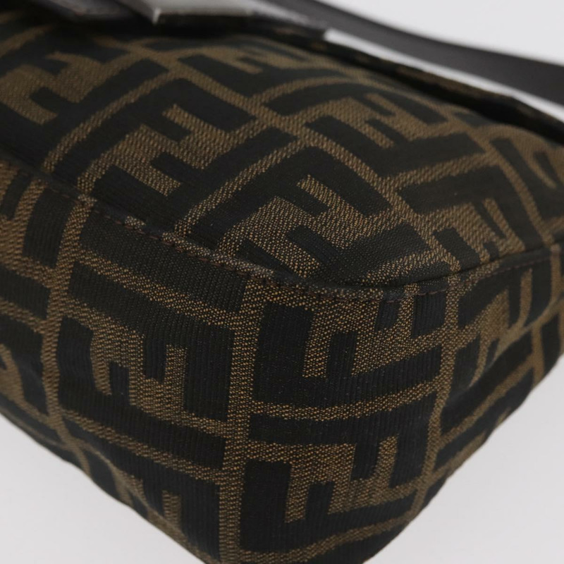 【日本直送】FENDI Zucca帆布Mamma Baguette單肩包 黑色棕色 正品 182801V-14