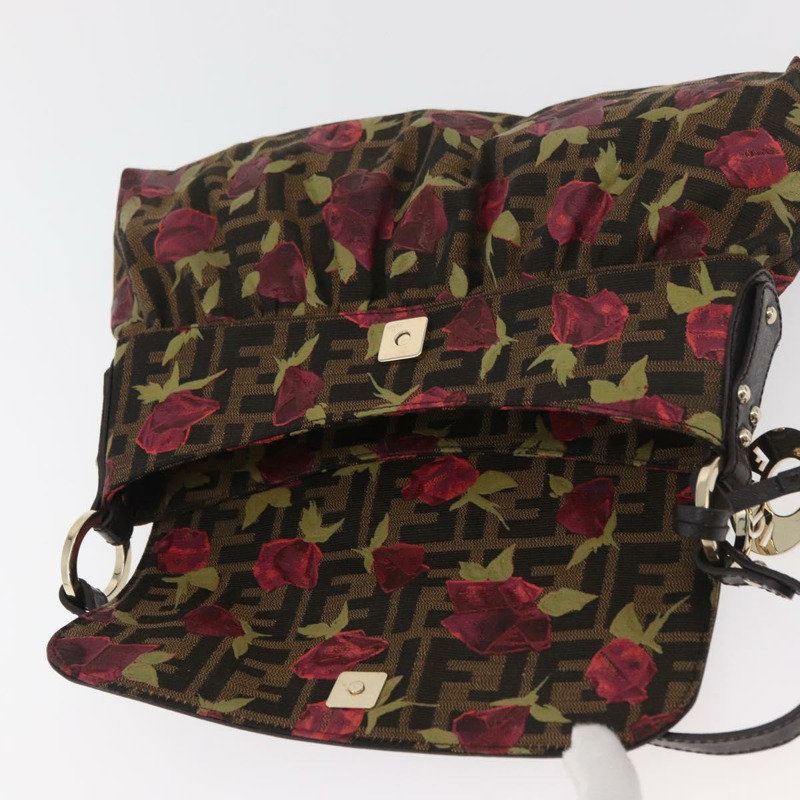 【日本直送】FENDI Zucca帆布花卉Mamma Baguette包 黑色棕色 正品 yk20436SAV-17