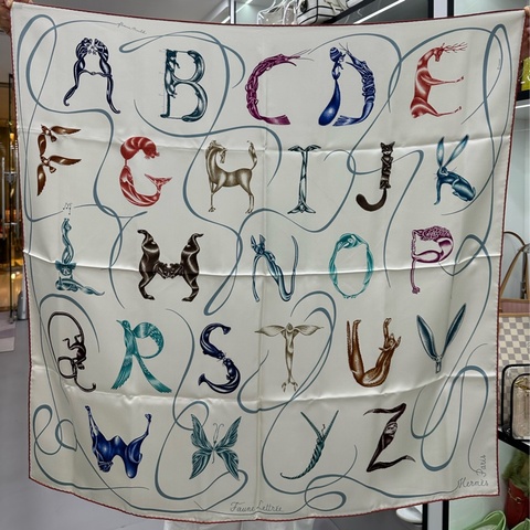 Hermes 愛馬仕 動物字母表系列 絲巾90*90