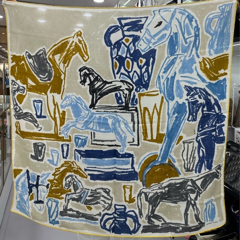 Hermes Chevaux de la Collection 圍巾 材質：70%羊絨+30%真絲 100*100