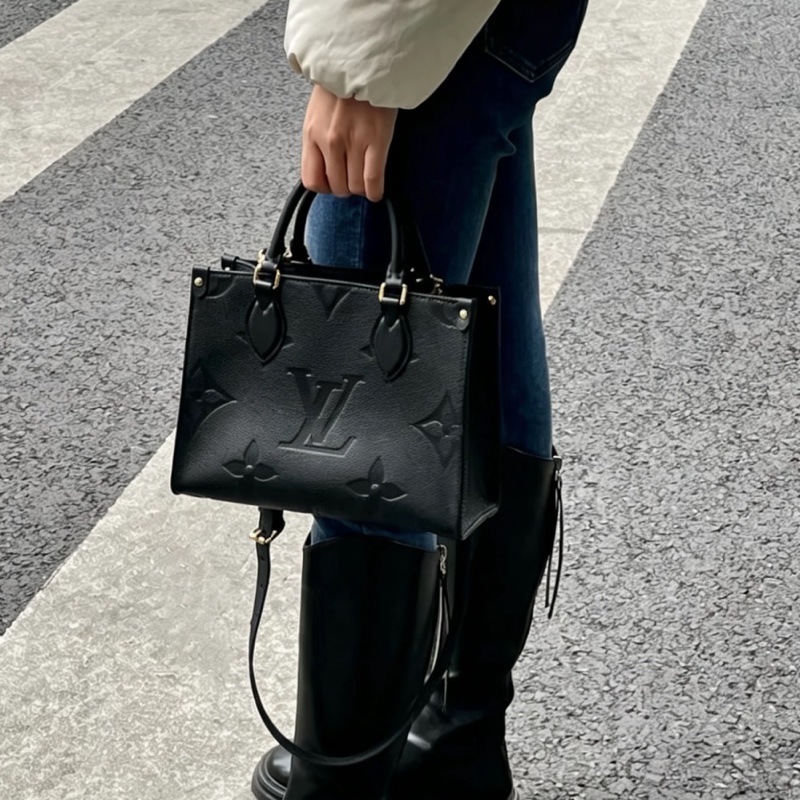 Louis Vuitton路易威登Onthego小號黑色全皮壓紋Tote芯片款♻️-4