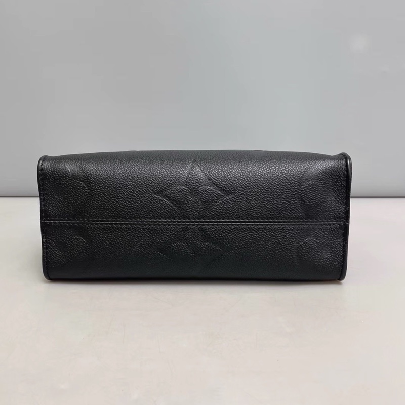 Louis Vuitton路易威登Onthego小號黑色全皮壓紋Tote芯片款♻️-15