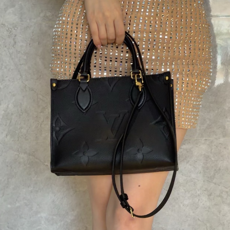Louis Vuitton路易威登Onthego小號黑色全皮壓紋Tote芯片款♻️-24