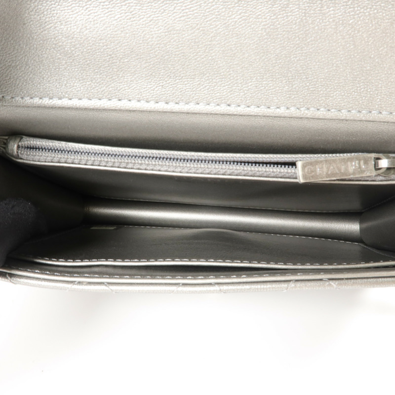 CHANEL 牛皮皮革Matelasse Small Flap Bag鏈帶肩背袋-4
