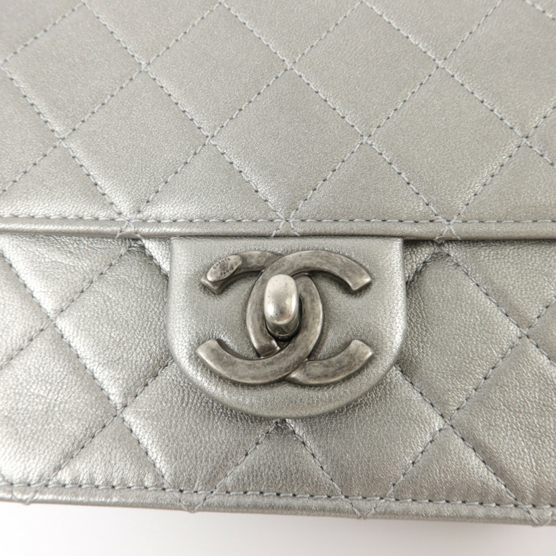 CHANEL 牛皮皮革Matelasse Small Flap Bag鏈帶肩背袋-8