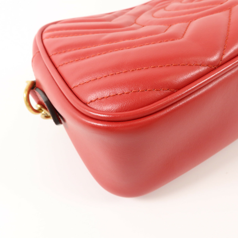 GUCCI 牛皮皮革GG Marmont Small Camera Bag肩背袋-14