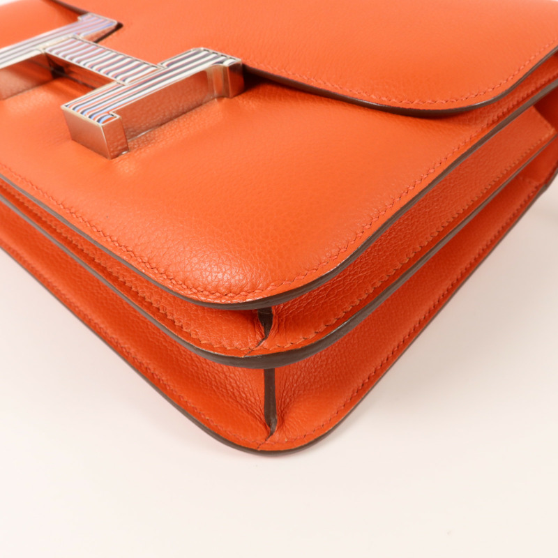 HERMES Evercolor皮革Constance 24肩背袋Feu-11