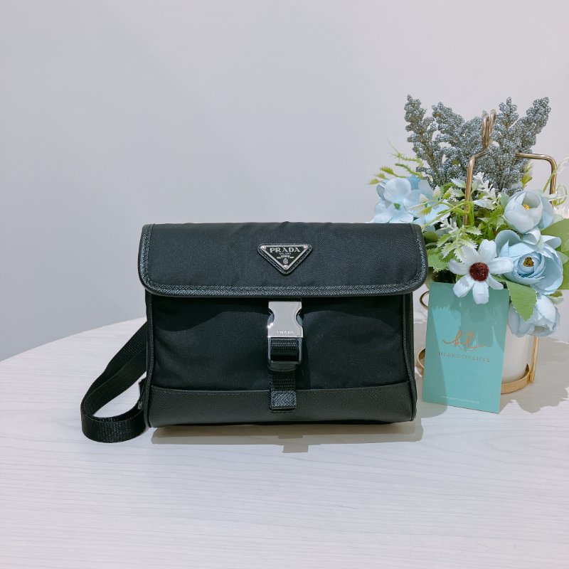 TK2063 Prada 黑色經典腰包 男女通用 Smartphone Case Black-0