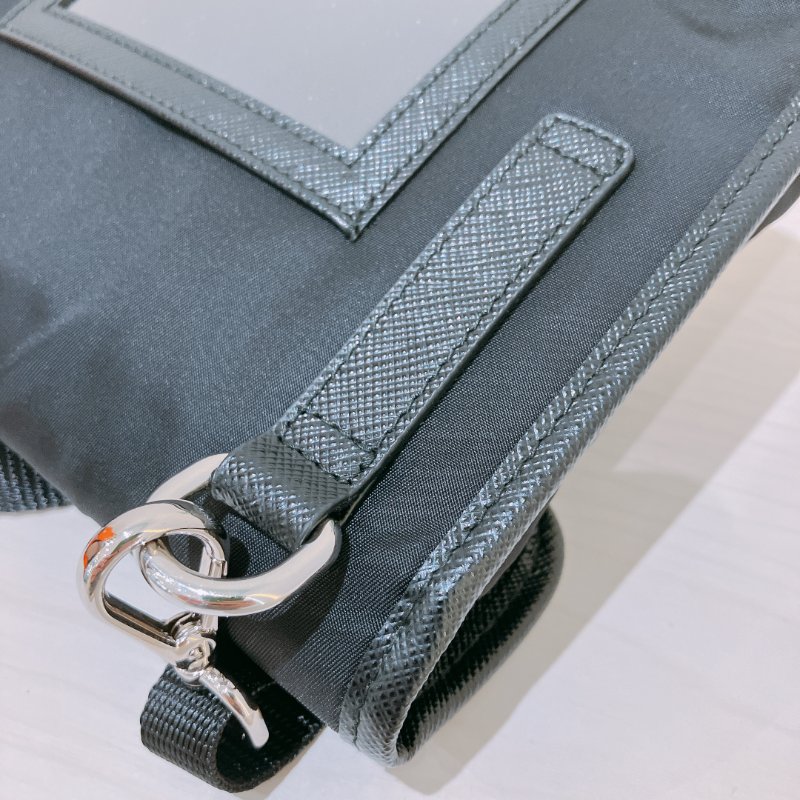 TK2063 Prada 黑色經典腰包 男女通用 Smartphone Case Black-10