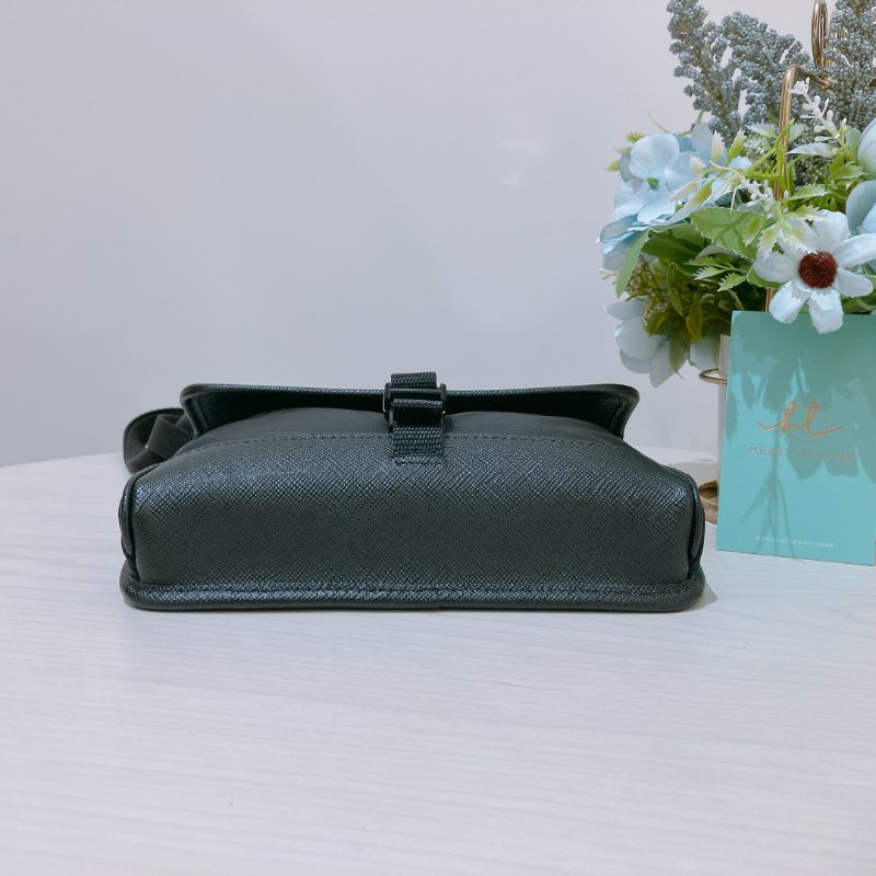 TK2063 Prada 黑色經典腰包 男女通用 Smartphone Case Black-11