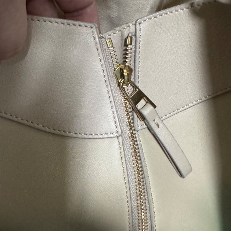 LOEWE HAMMOCK 漸層奶蓋綠吊床包 小號-22