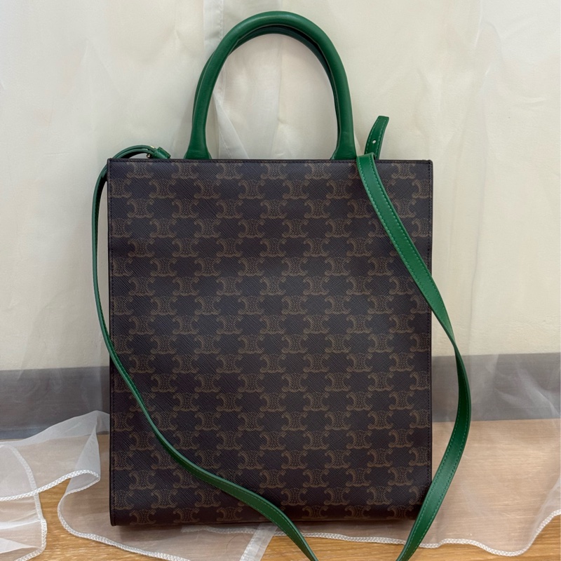 Celine 經典老花托特包/斜背包 小號 櫃上約十萬-1