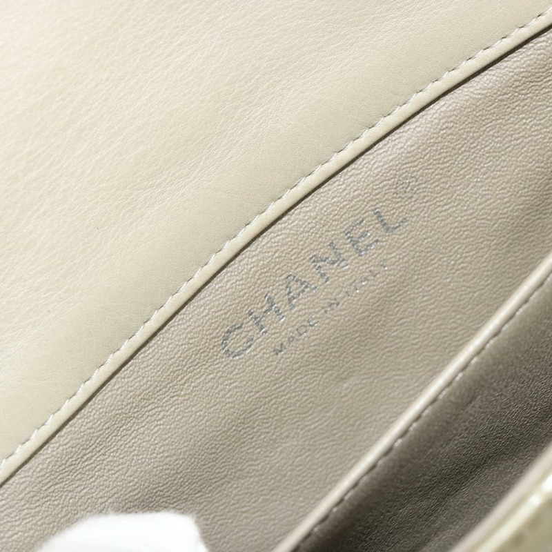 【日本直送】香奈兒 (CHANEL) 鏈條迷你絎縫 16 包,漆皮材質,綠色銀色雙 C 標誌,貨號 181668V-17