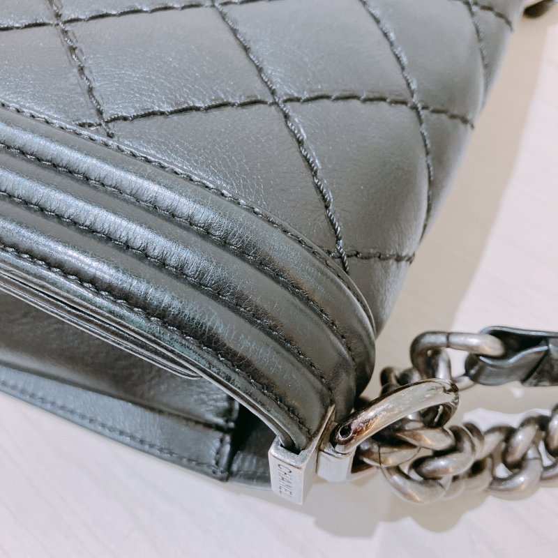 TK2067 Chanel Boy Medium 25cm Lambskin Black X PHW-9