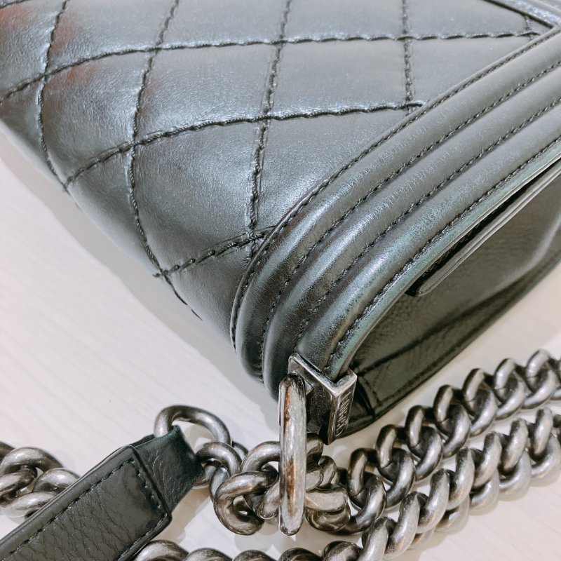 TK2067 Chanel Boy Medium 25cm Lambskin Black X PHW-10