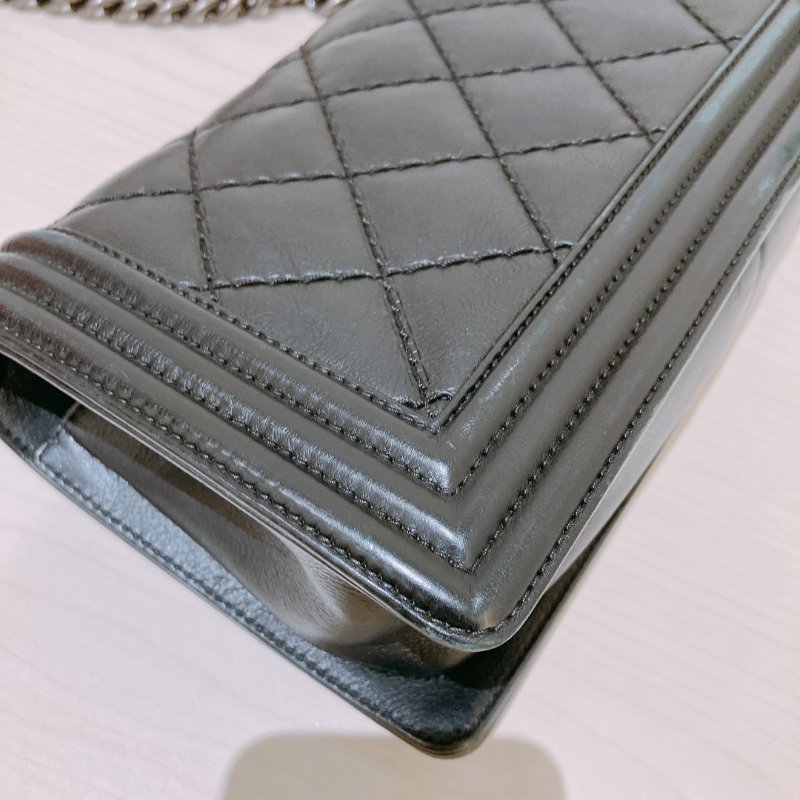 TK2067 Chanel Boy Medium 25cm Lambskin Black X PHW-11