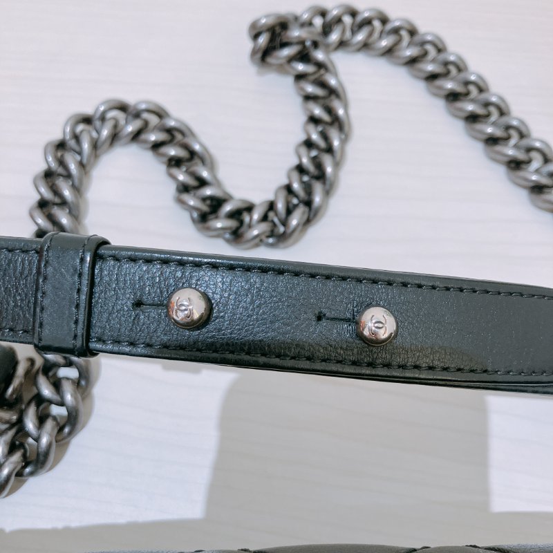 TK2067 Chanel Boy Medium 25cm Lambskin Black X PHW-26