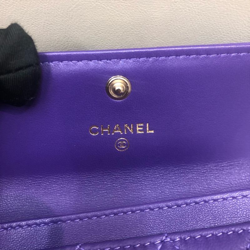 CHANEL Boy 紫色羊皮菱格紋卡片夾XC542-18