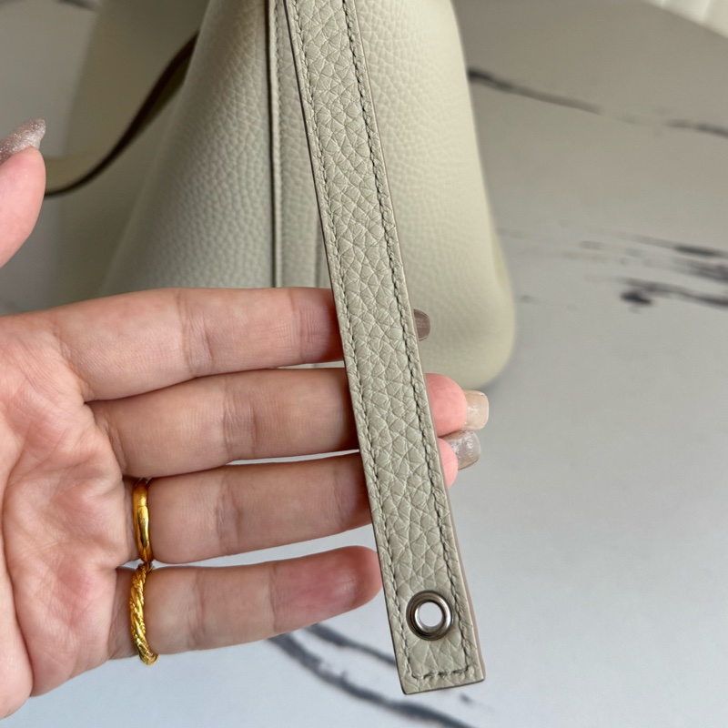 Hermes 奶昔白銀扣picotin22 🎀-22