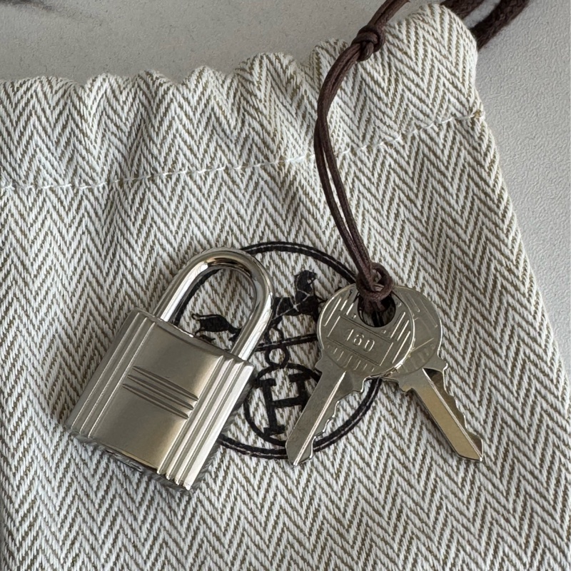 Hermes 奶昔白銀扣picotin22 🎀-24